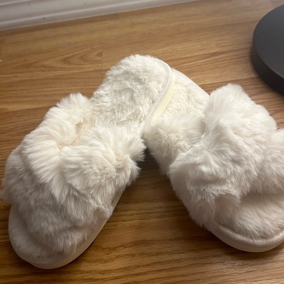 Bridal slippers - Picture 1 of 6